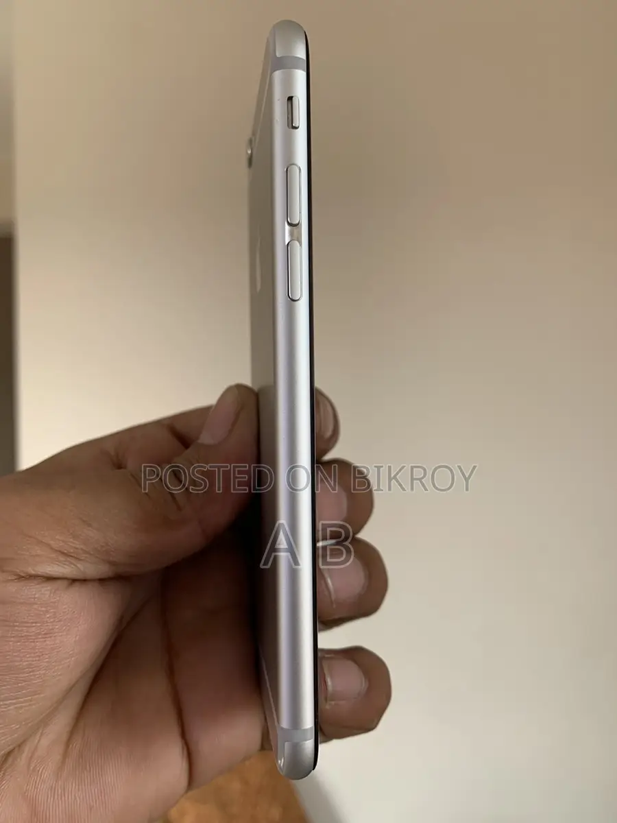 Apple iPhone 6S 64 GB (Used)