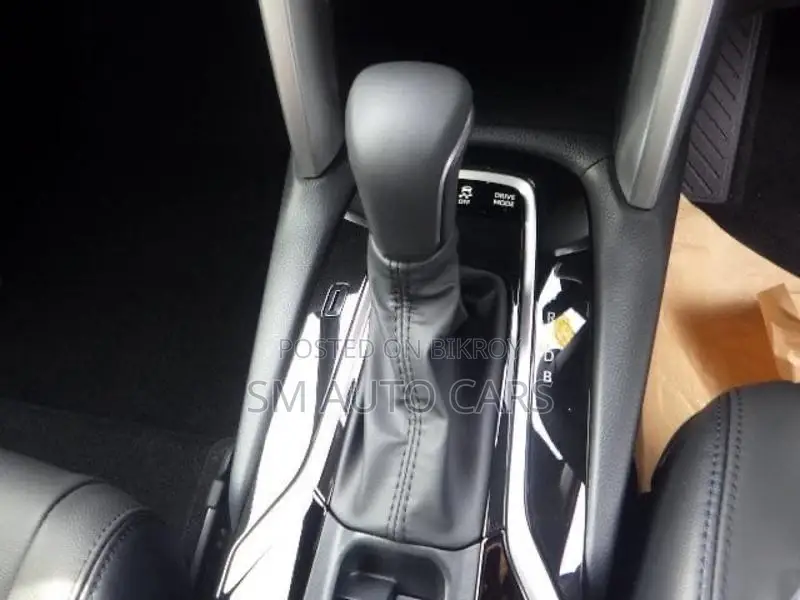 Toyota Corolla Cross Z Pearl Full Option 2025