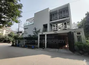 4-bedroom House in Nikunjo-1, Khilkhet for sale