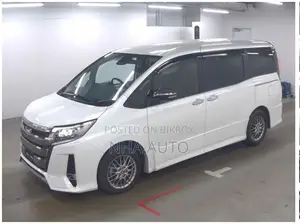 Toyota Noah NONHYBRID SI WXB PKG 2021