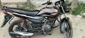 Bajaj Platina 100 . 2016