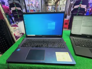 ASUS core i3 11gen: 8gb ram/256gb ssd/new looks
