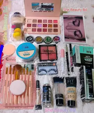 18-Item Cosmetics Combo Package.