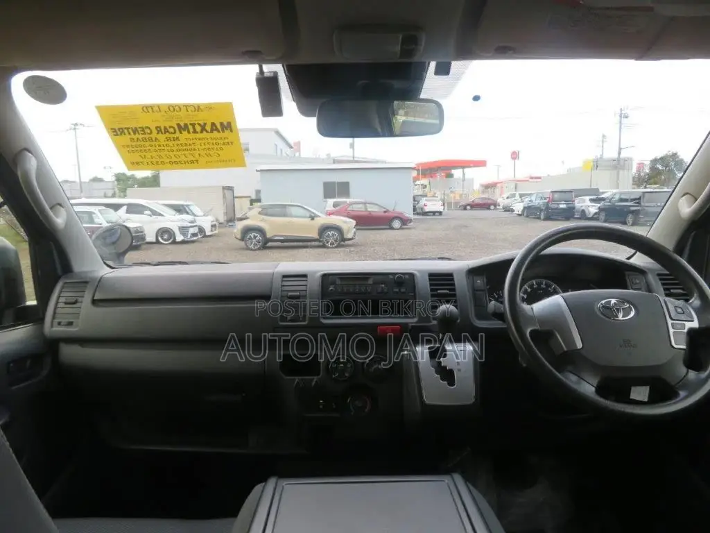 Toyota Hiace DX GL 2020