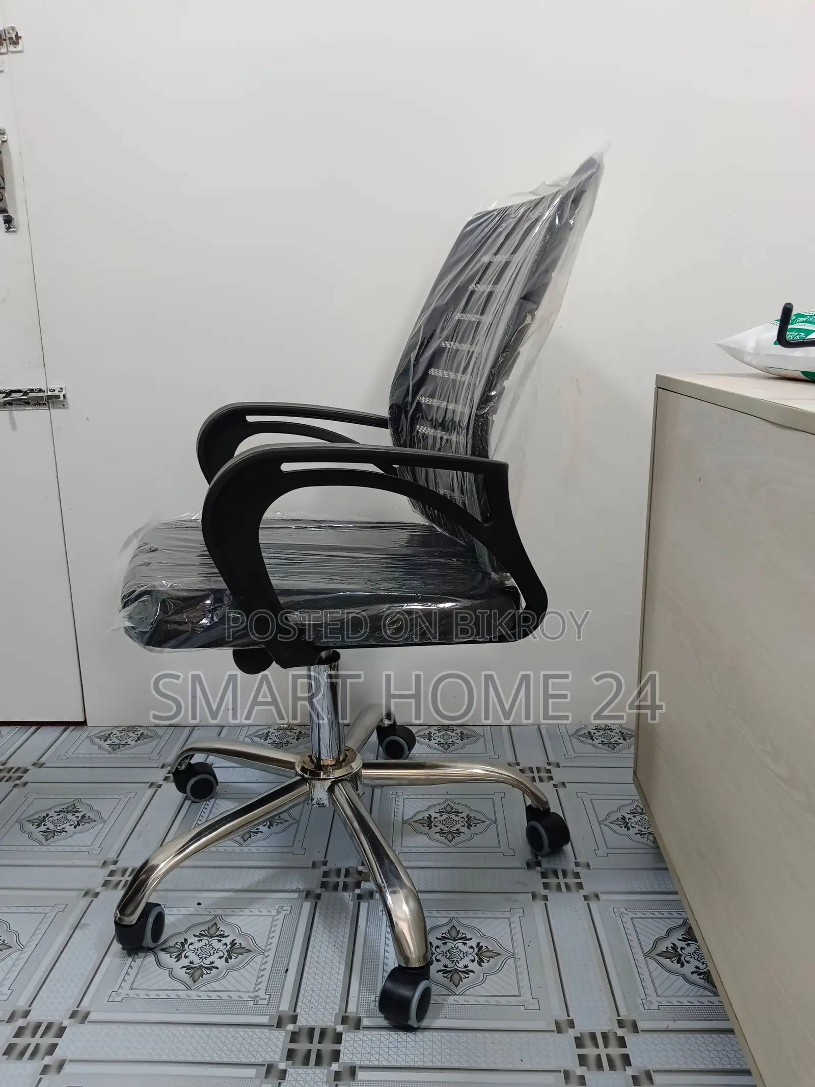 Premium Breathable Mesh Chair – Stylish Design & Comfortable Experience
