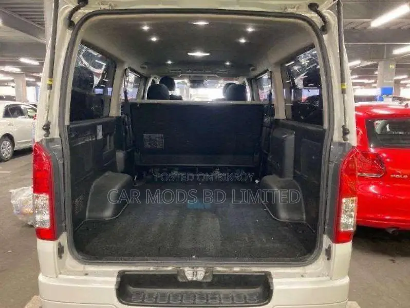 Toyota Hiace Super GL 2020