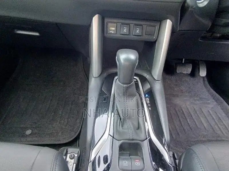 Toyota Corolla Cross HARDTOP 2021