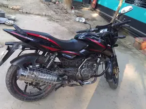 Bajaj Pulsar 150 - 2019