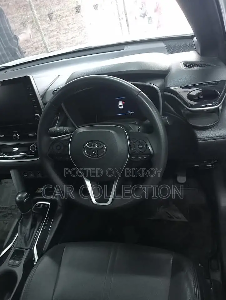 Toyota Corolla Cross Z Leather Hyb Pearl 2022