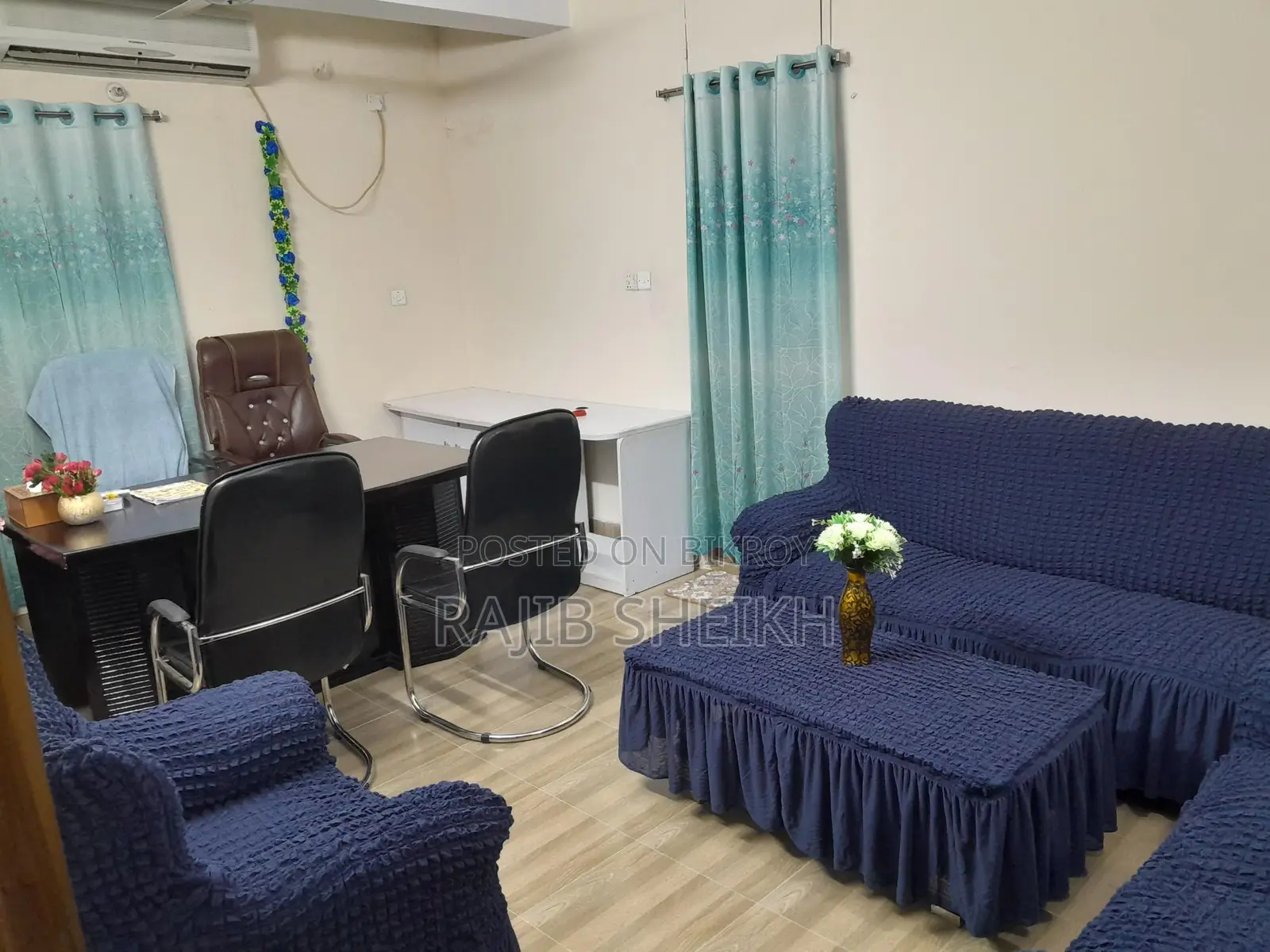 Ready office for rent with lift facility.