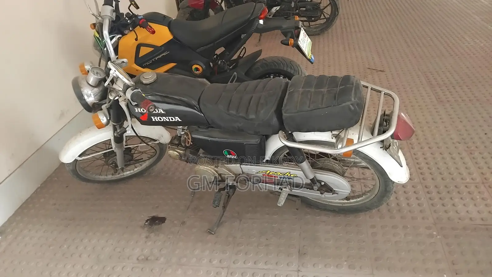 Honda CD80 2006