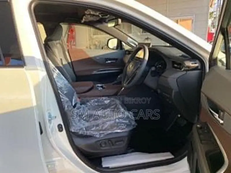 Toyota Harrier Non Hybrid Z Pearl 2020