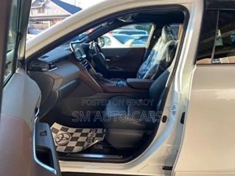 Toyota Harrier Non Hybrid Z Pearl 2020