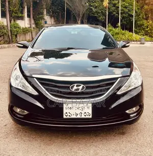 Hyundai Sonata লাক্সারি সেডান সানরুফ ২০১১