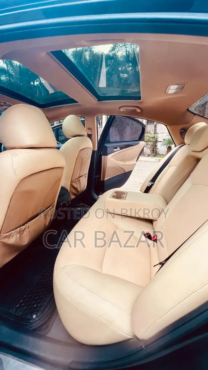 Hyundai Sonata লাক্সারি সেডান সানরুফ ২০১১