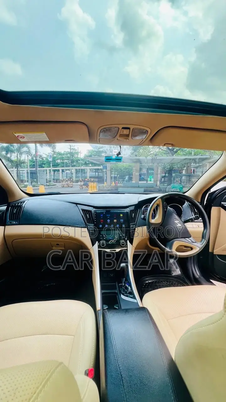 Hyundai Sonata লাক্সারি সেডান সানরুফ ২০১১