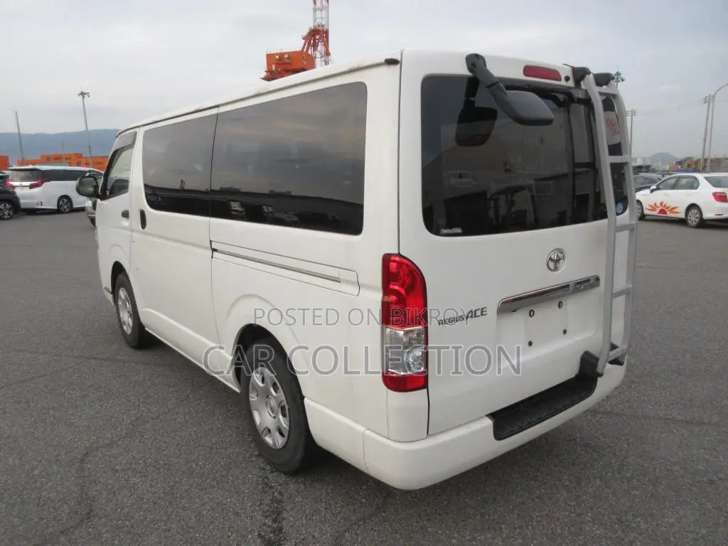 Toyota Hiace G-L 2020