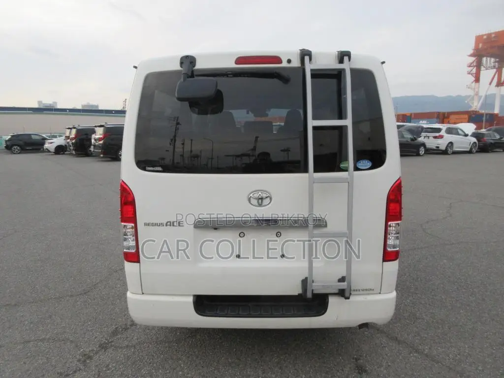 Toyota Hiace G-L 2020