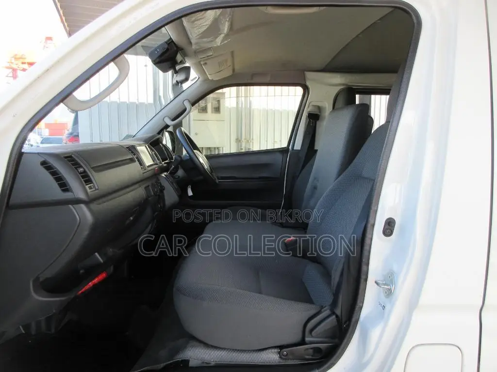 Toyota Hiace G-L 2020