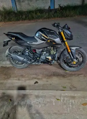 Hero Xtreme 160R 2025 Black