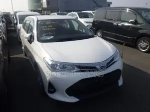 Toyota Fielder Hybrid EX White 2021