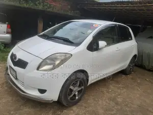 Toyota Vitz white 2008