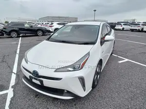 Toyota Prius S TOURING Selection 2020