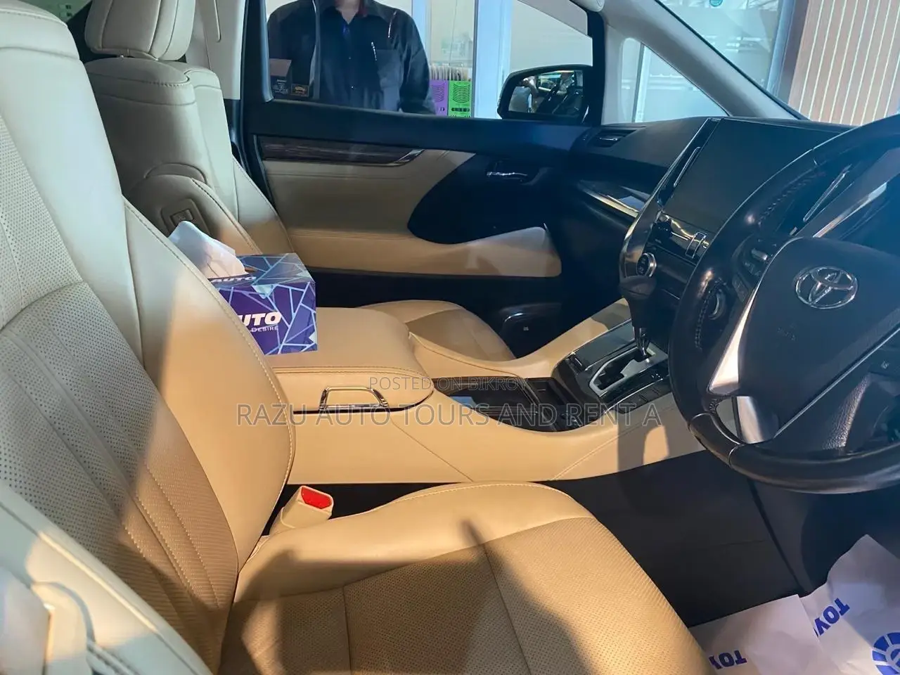Alphard Business Class For Rent
