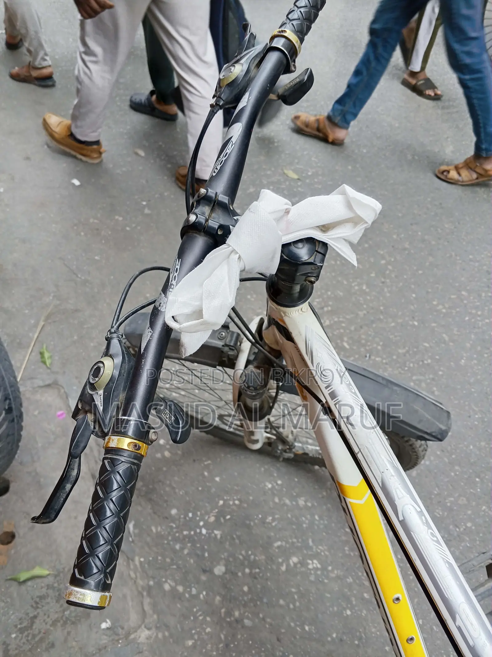 বিক্রয়ের জন্য সাইকেল