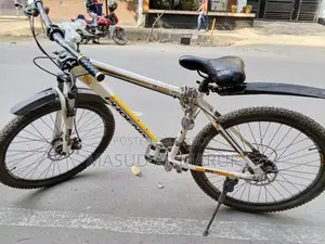 বিক্রয়ের জন্য সাইকেল