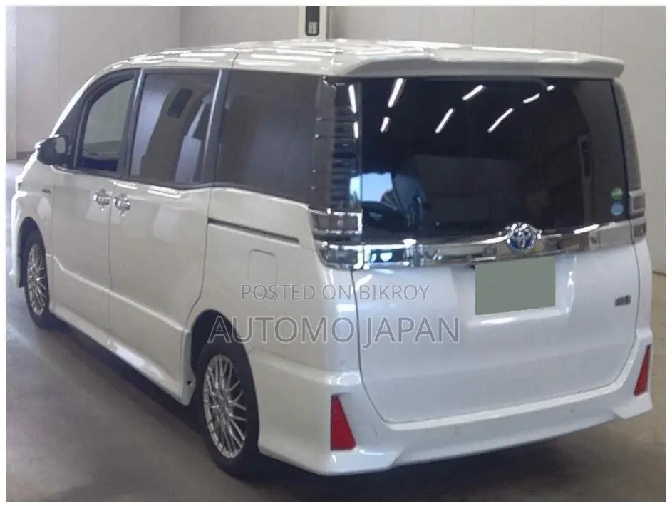 Toyota Voxy ZS KIRAMEKI 2 2020
