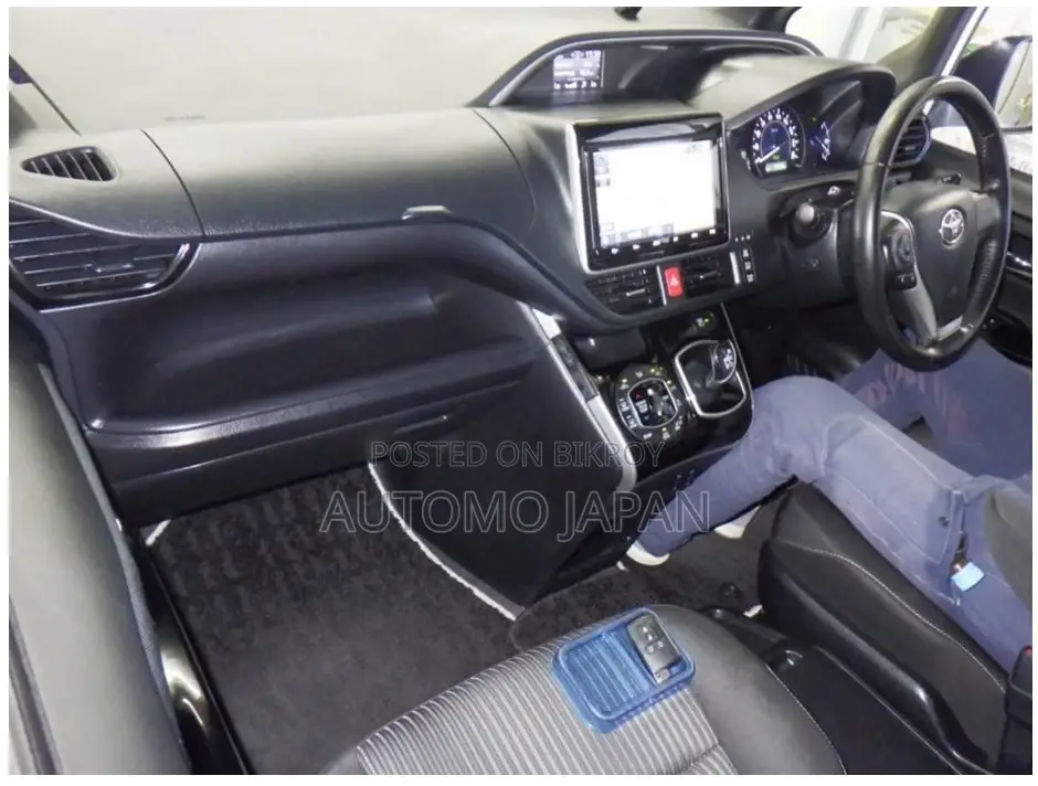 Toyota Voxy ZS KIRAMEKI 2 2020