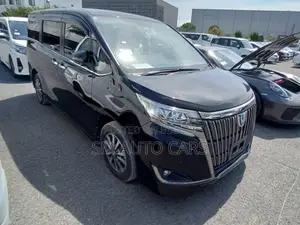 Toyota Esquire Hybrid Gi Premium 2020