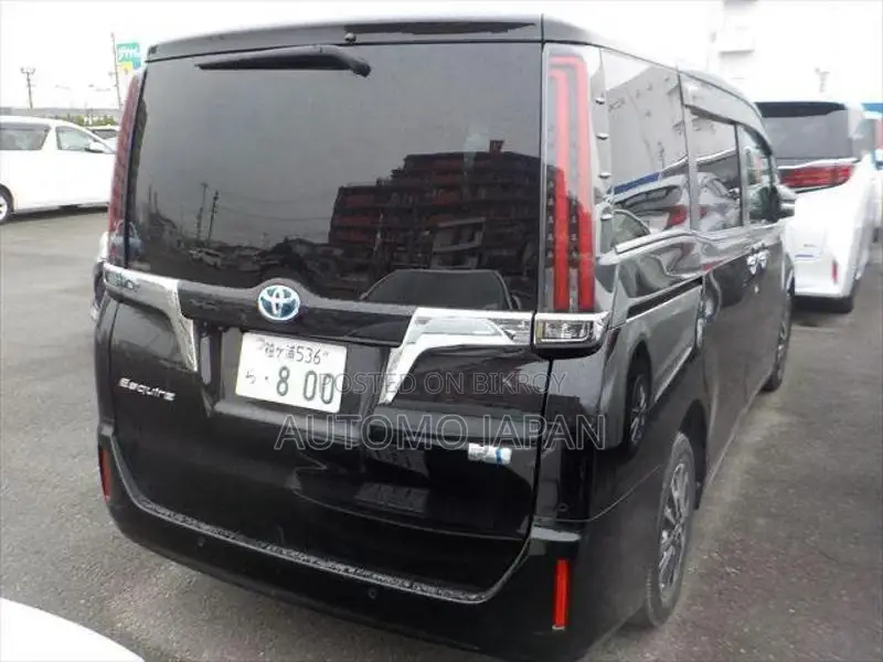 Toyota Esquire GI Leather 2021