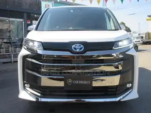 Toyota Noah Hybrid S-Z Full Opt 2022