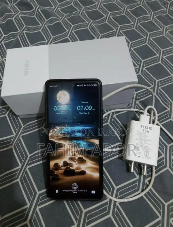 Tecno Camon 30 8/256 (Used)