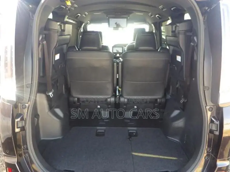 Toyota Esquire Hybrid Gi Blackish 2020