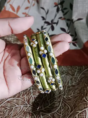 চুড়ি বিক্রি