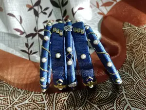 চুড়ি বিক্রি