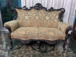 সেগুন কাঠের তৈরি সোফা, ডিভান সেট ও টেবিল।