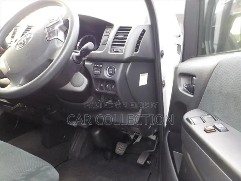 Toyota Hiace S GL 2door Power 2021