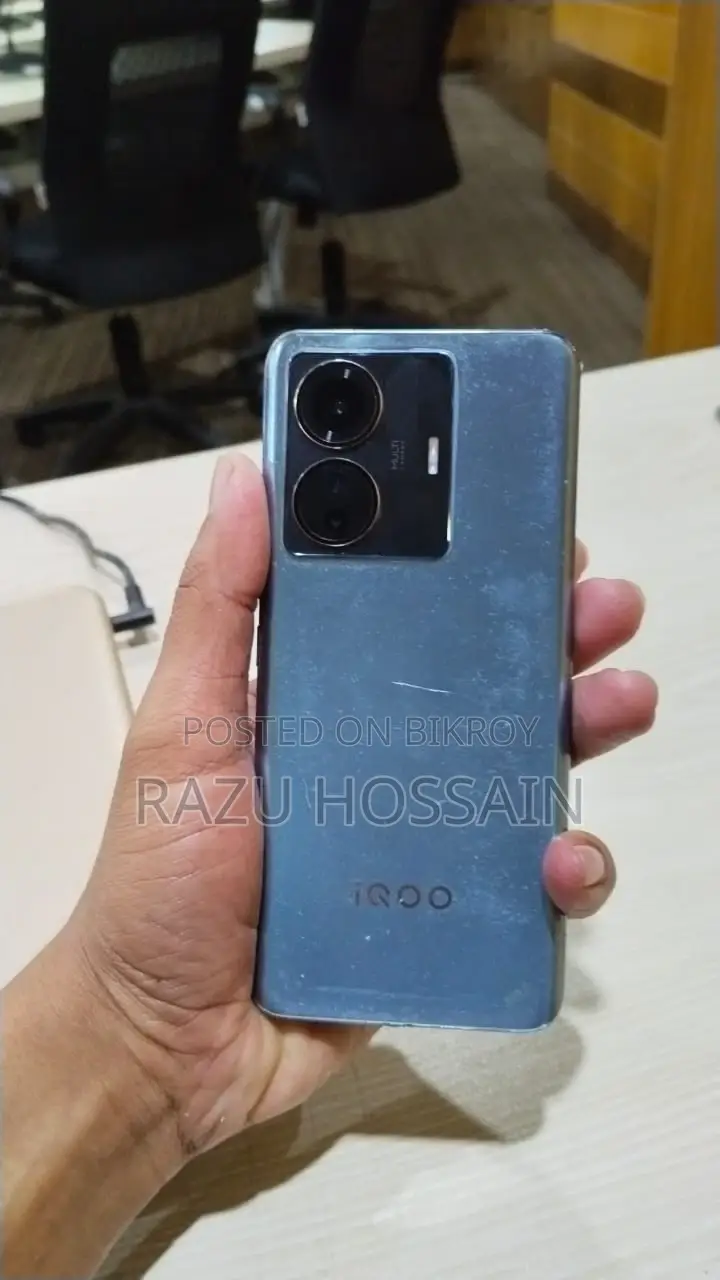 iQOO ১২৮ জিবি গ্রিন