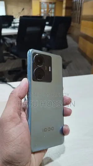 iQOO ১২৮ জিবি গ্রিন