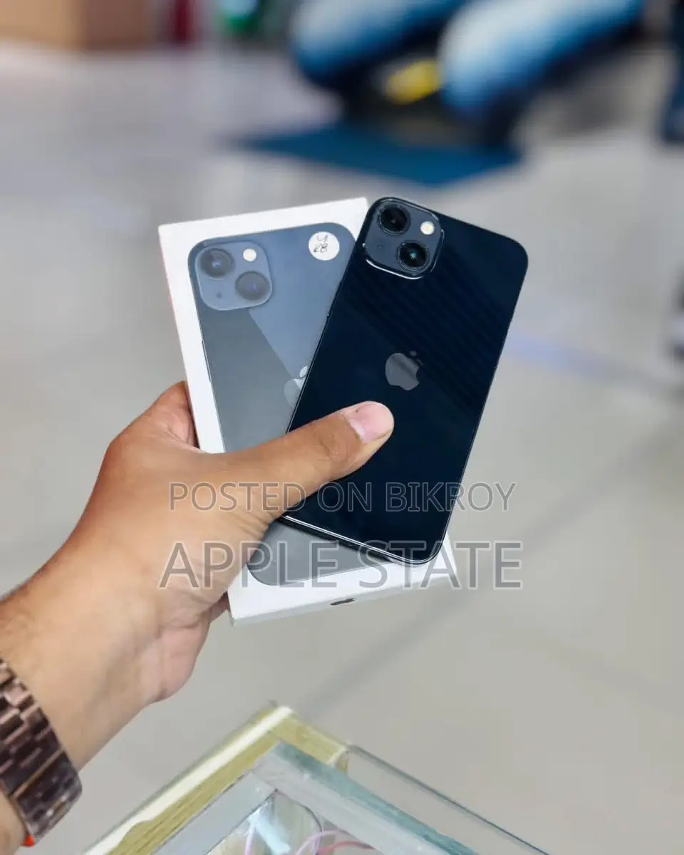 Apple iPhone 13 (Used)