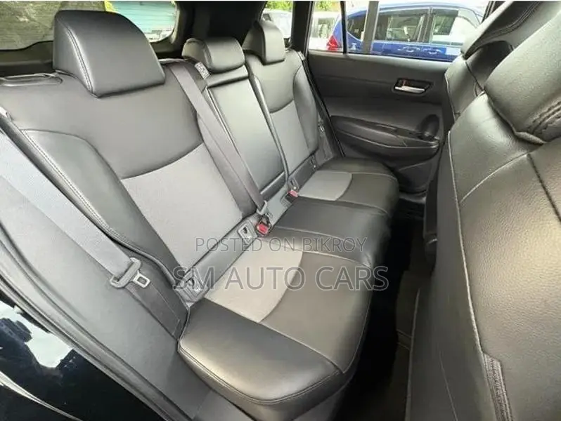 Toyota Corolla Cross Z Black Hardtop 2022