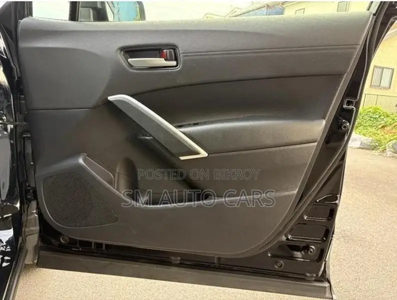 Toyota Corolla Cross Z Black Hardtop 2022