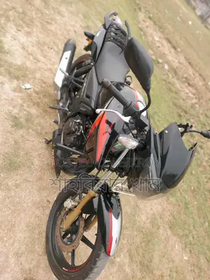 TVS Apache RTR 160 . 2022
