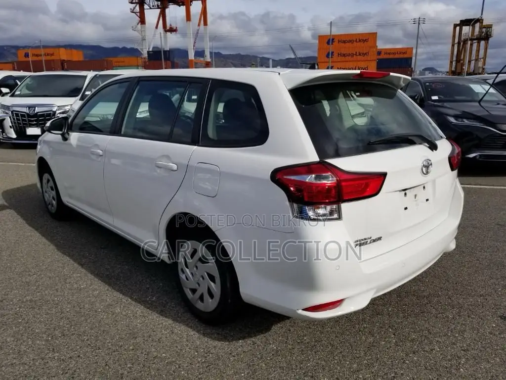 Toyota Fielder EX 2020