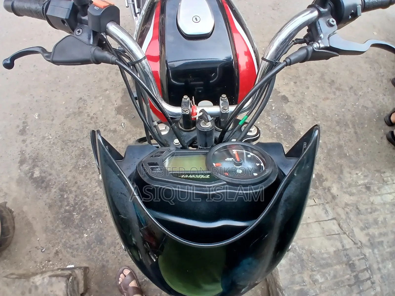 Bajaj Discover 110 . 2018
