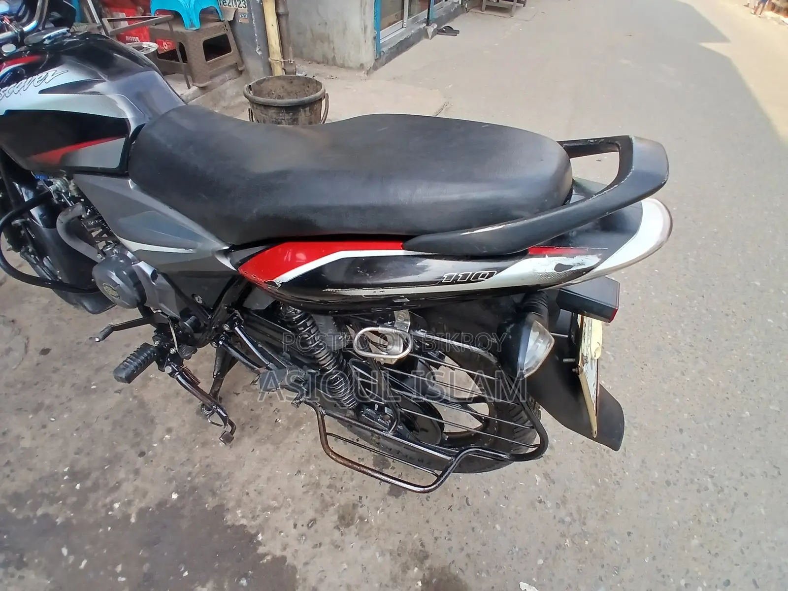Bajaj Discover 110 . 2018